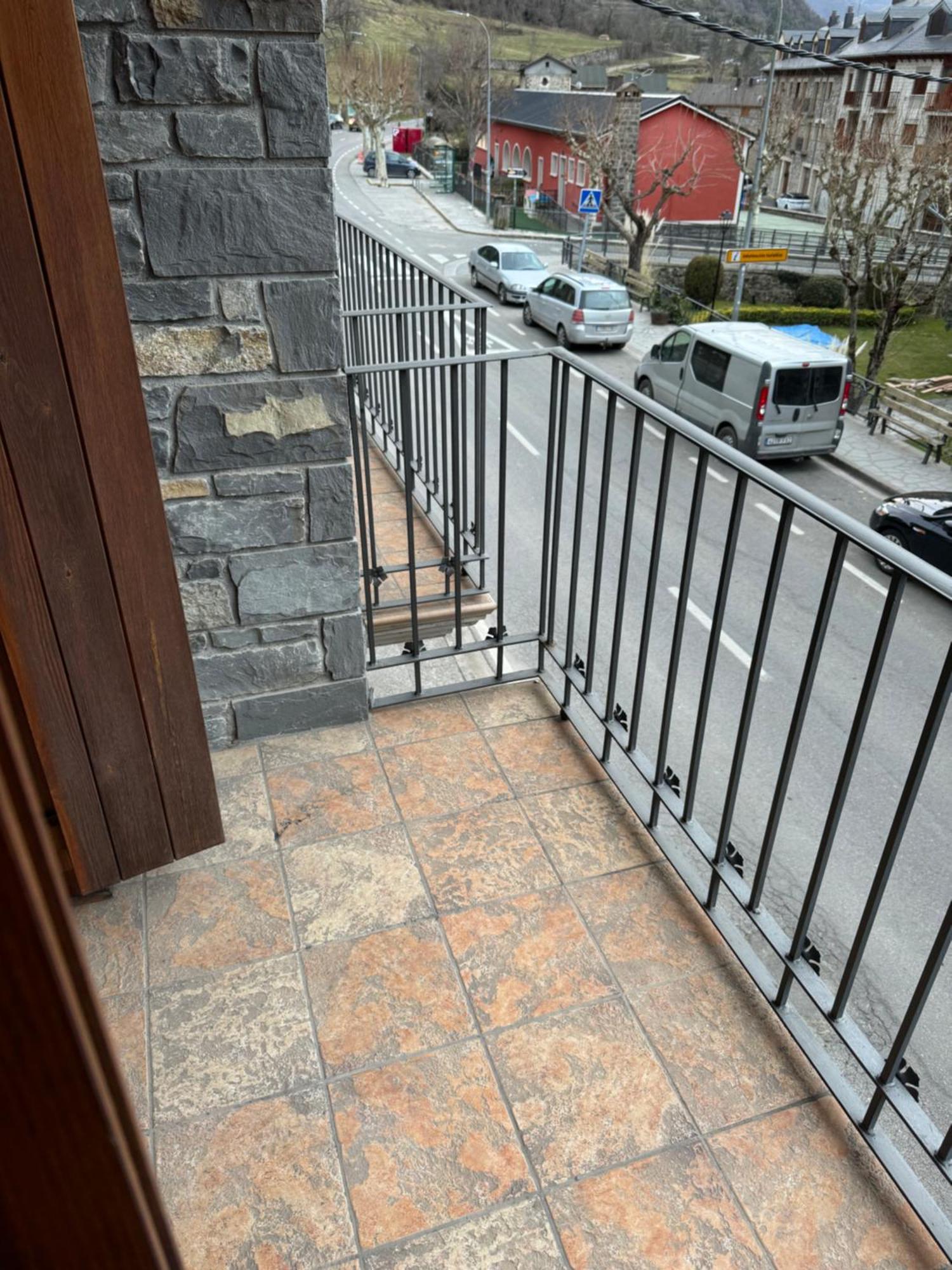 Apartamento La Boira Broto Exterior foto
